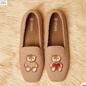NWT Nutmeg Teddy Bear Knit Loafers